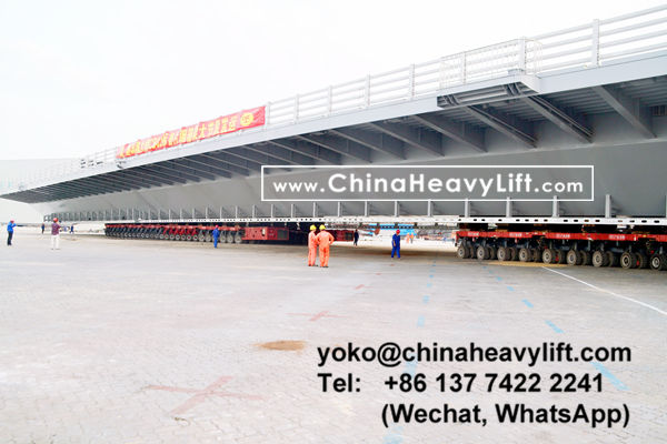 CHINA HEAVY LIFT manufacture 100 axle axle line SPMT Self-propelled Modular Transporters compatible Scheuerle SPMT assist 3200 ton Hong Kong-Zhuhai-Macao giant bridge section RORO on barge, www.chinaheavylift.com