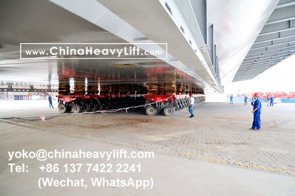 CHINA HEAVY LIFT manufacture 100 axle axle line SPMT Self-propelled Modular Transporters compatible Scheuerle SPMT assist 3200 ton Hong Kong-Zhuhai-Macao giant bridge section RORO on barge, www.chinaheavylift.com