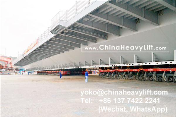 CHINA HEAVY LIFT manufacture 100 axle axle line SPMT Self-propelled Modular Transporters compatible Scheuerle SPMT assist 3200 ton Hong Kong-Zhuhai-Macao giant bridge section RORO on barge, www.chinaheavylift.com